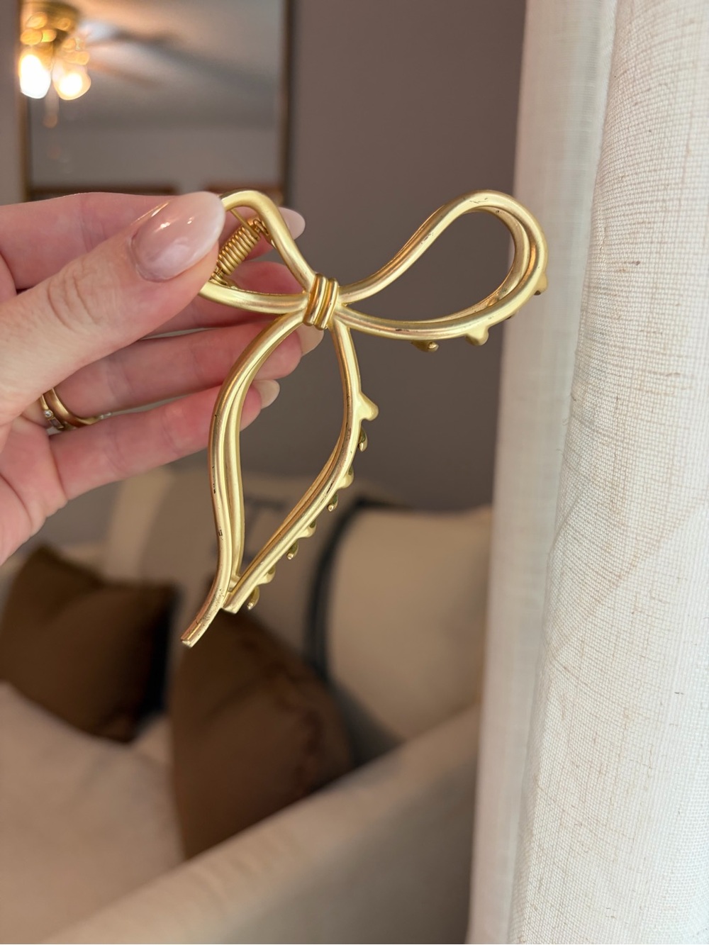 ✨3/$10✨ Gold Bow Claw Clip